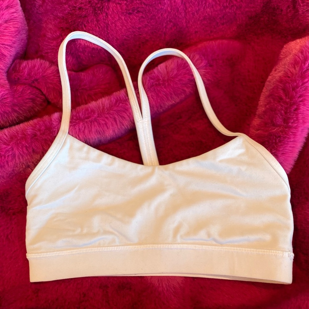 Lululemon white sports bra